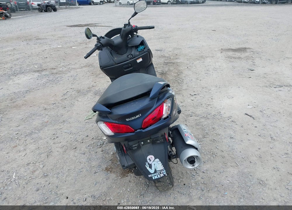 2022 SUZUKI UH200 VIN: MLCCH41A8N1600354