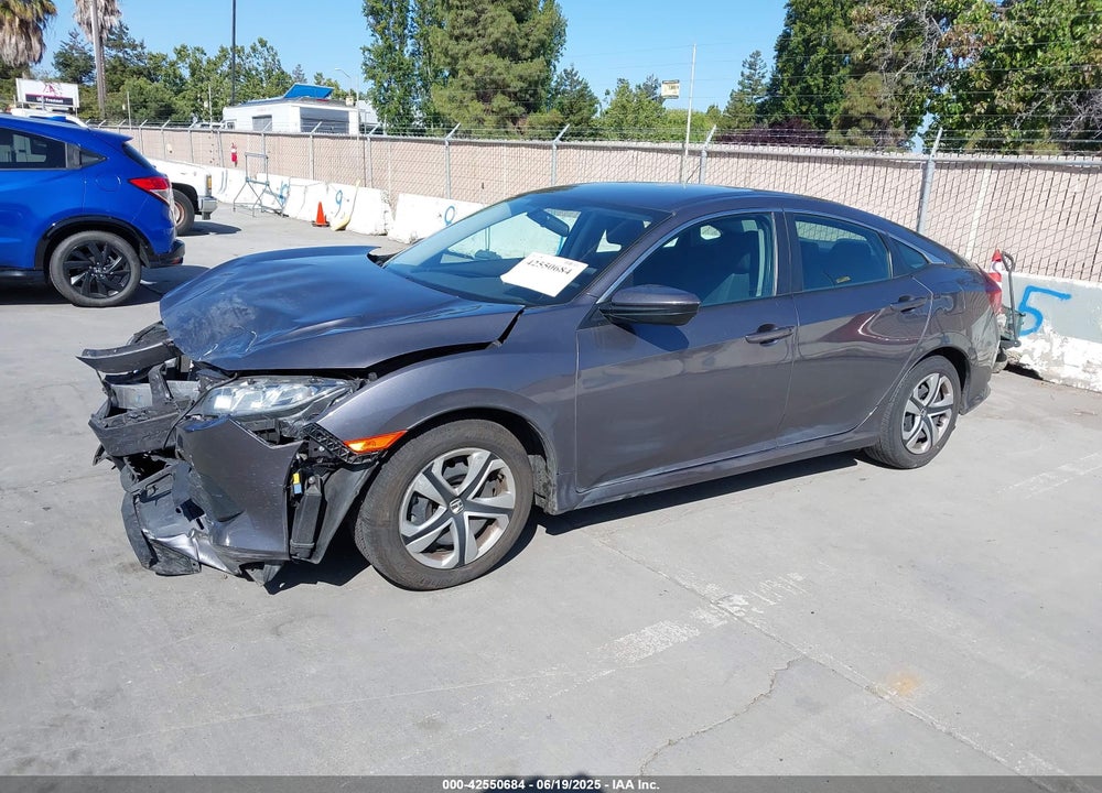 2018 HONDA CIVIC VIN: 2HGFC2F55JH519768