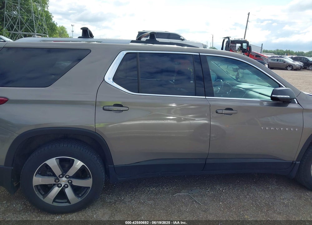 2018 CHEVROLET TRAVERSE VIN: 1GNEVHKW0JJ147686