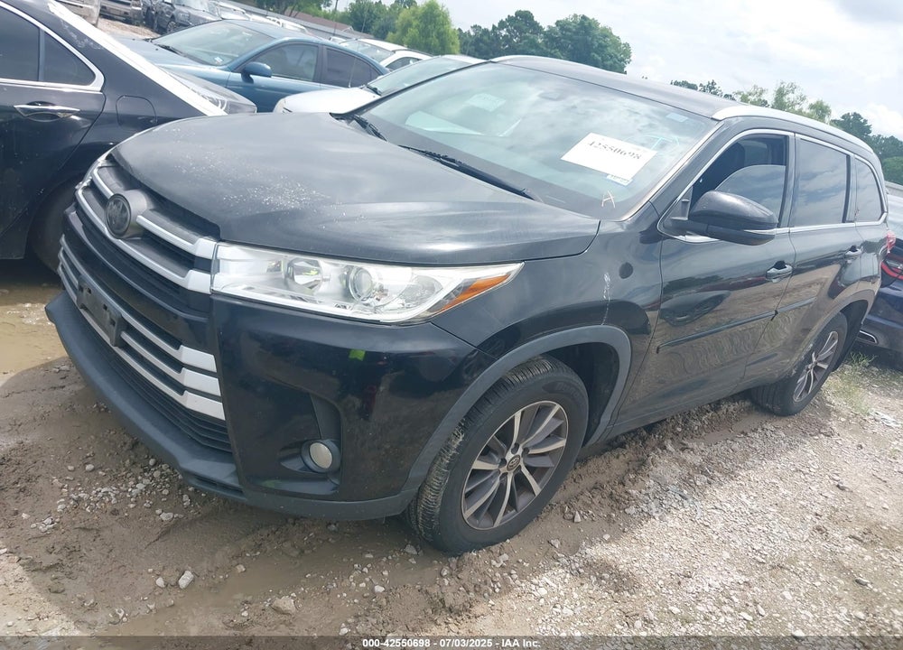 2017 TOYOTA HIGHLANDER VIN: 5TDKZRFH5HS216483
