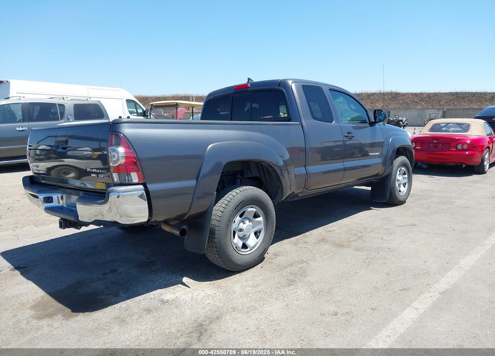 2014 TOYOTA TACOMA VIN: 5TFTU4GN2EX063433