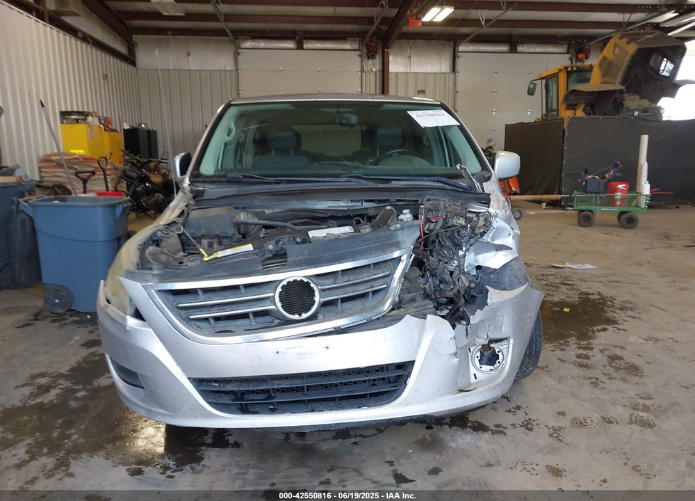 2010 VOLKSWAGEN ROUTAN SE VIN: 2V4RW3D12AR262996