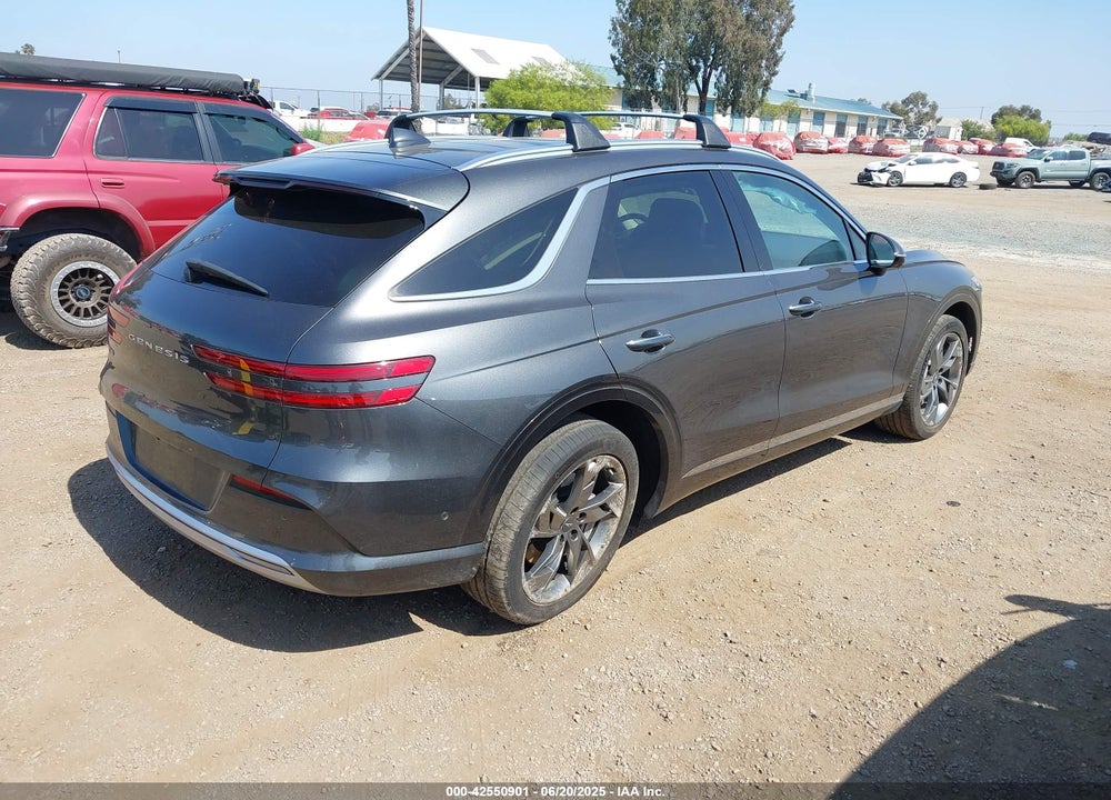 2024 GENESIS GV70 VIN: 5NMMCET12RH001383