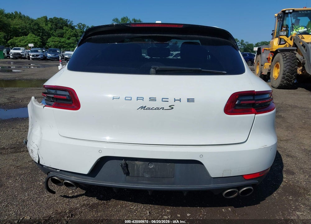 2017 PORSCHE MACAN S VIN: WP1AB2A52HLB18936