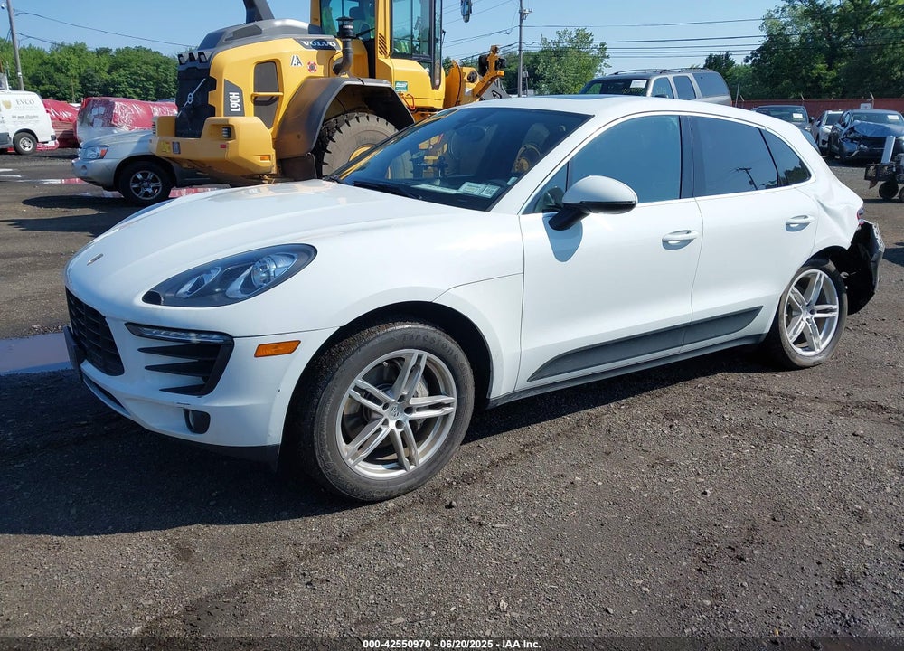 2017 PORSCHE MACAN S VIN: WP1AB2A52HLB18936