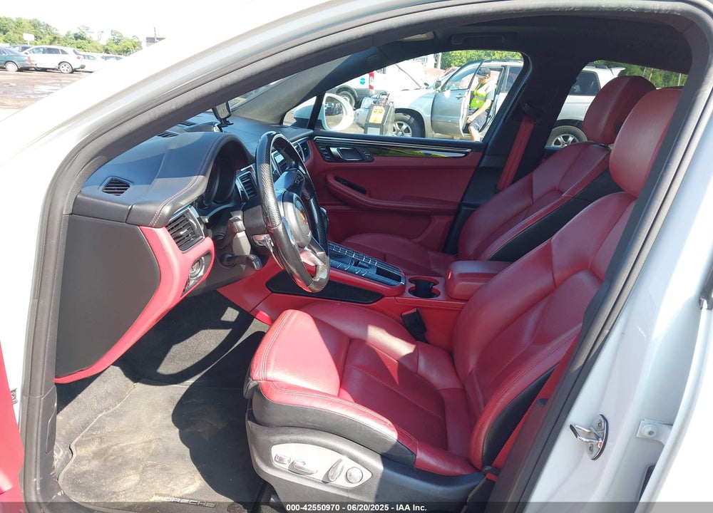 2017 PORSCHE MACAN S VIN: WP1AB2A52HLB18936