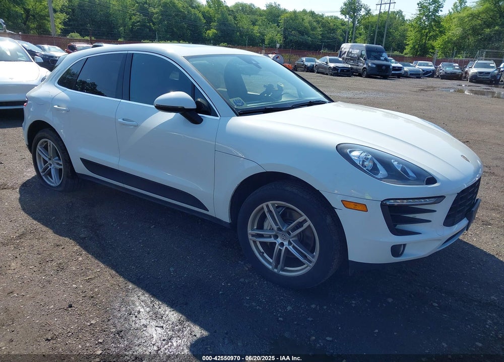 2017 PORSCHE MACAN S VIN: WP1AB2A52HLB18936