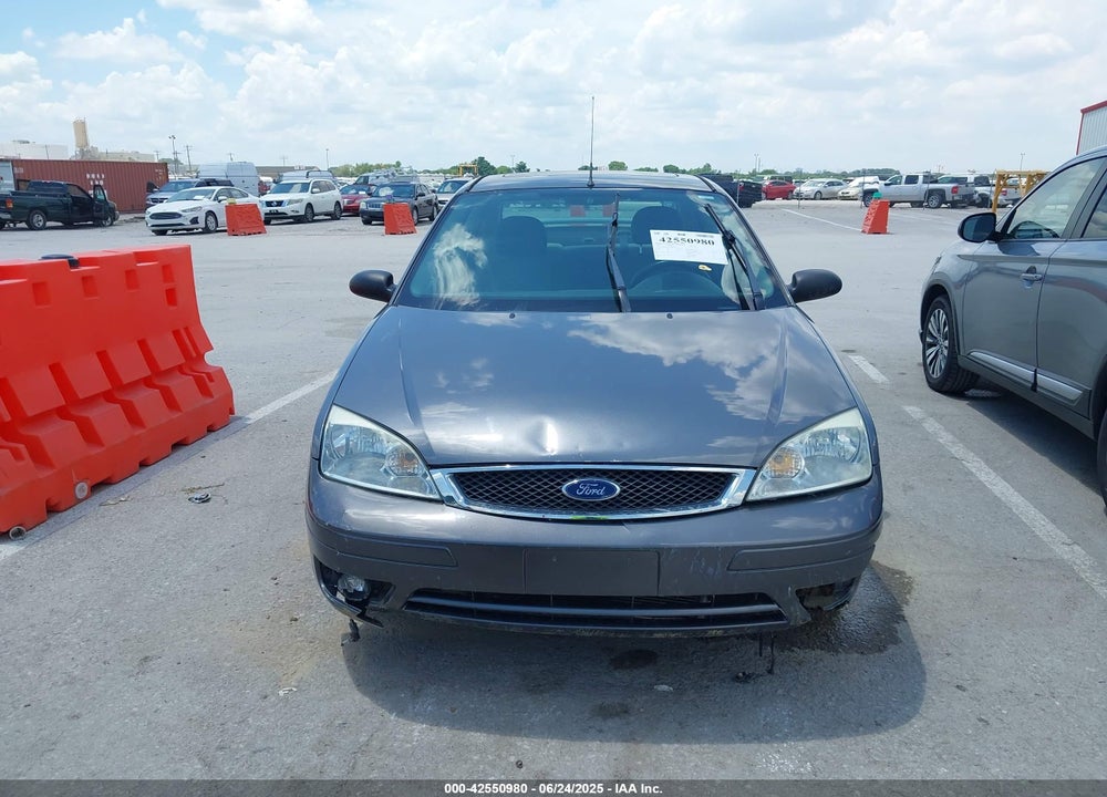 2007 FORD FOCUS S/SE/SES VIN: 1FAHP34N37W184143