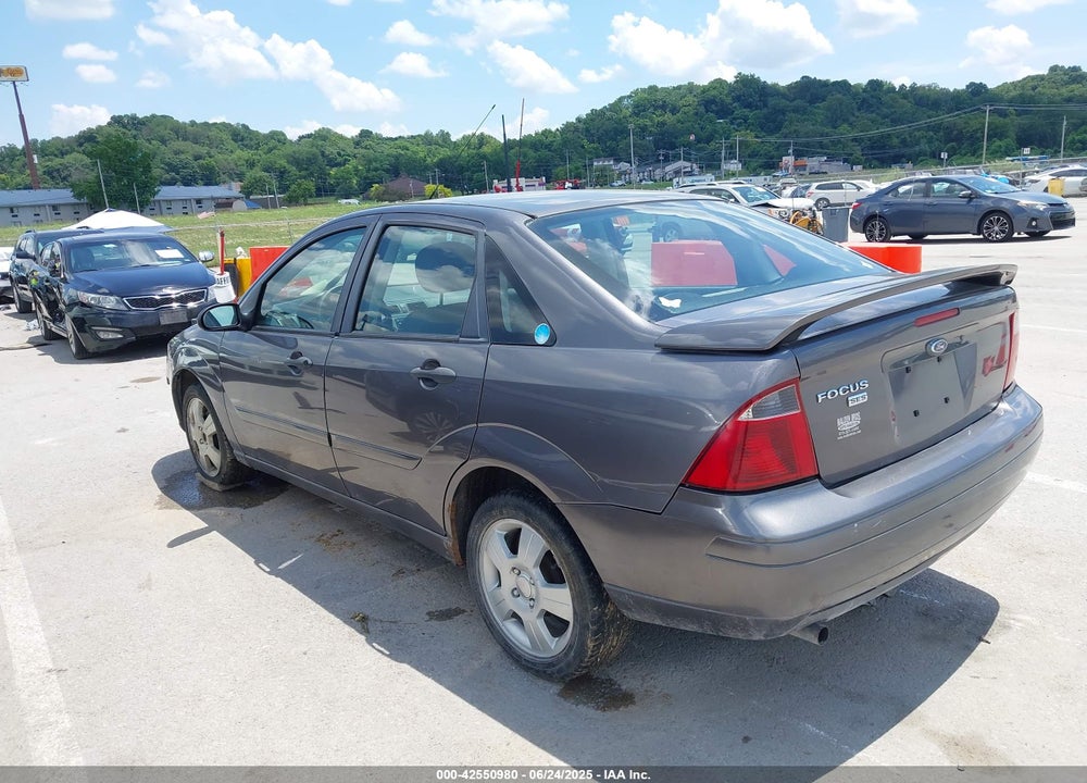 2007 FORD FOCUS S/SE/SES VIN: 1FAHP34N37W184143