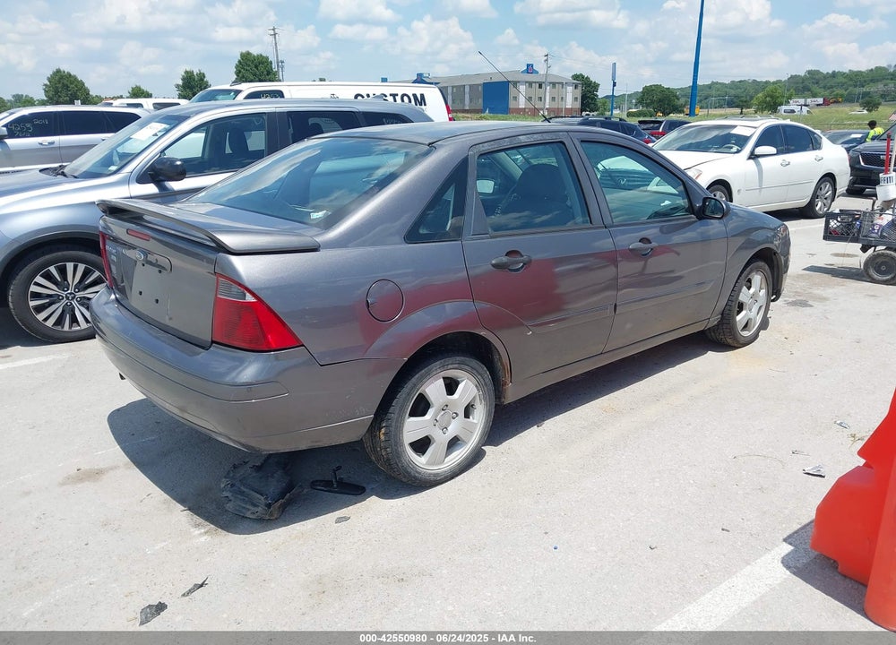 2007 FORD FOCUS S/SE/SES VIN: 1FAHP34N37W184143