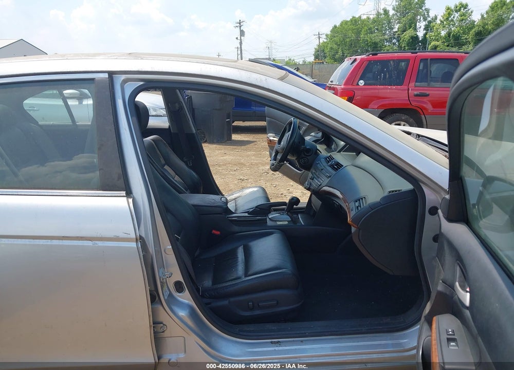 2011 HONDA ACCORD 3.5 EX-L VIN: 1HGCP3F85BA022789