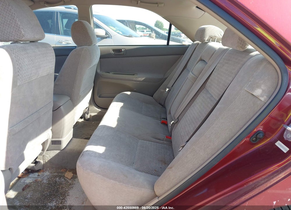 2002 TOYOTA CAMRY LE VIN: 4T1BE32K92U570516