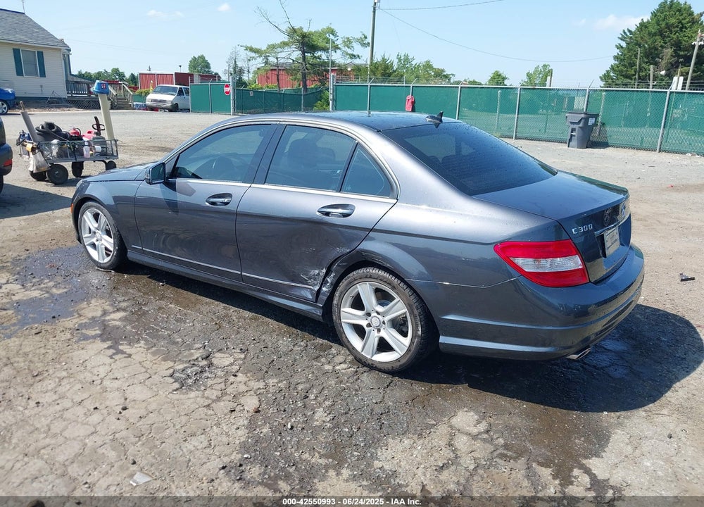 2011 MERCEDES-BENZ C CLASS VIN: WDDGF8BB0BR135476