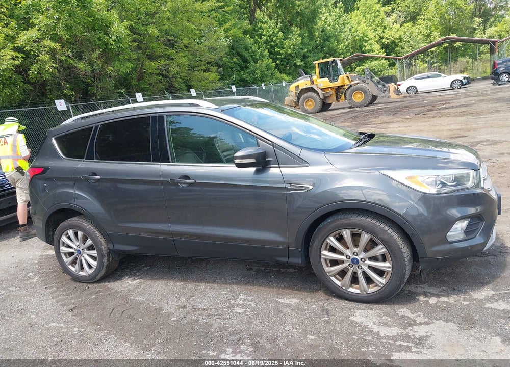 2017 FORD ESCAPE VIN: 1FMCU9J97HUC12512