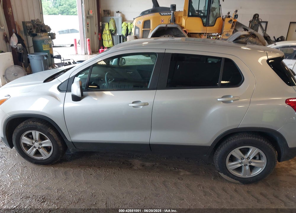 2020 CHEVROLET TRAX VIN: 3GNCJNSB0LL145009