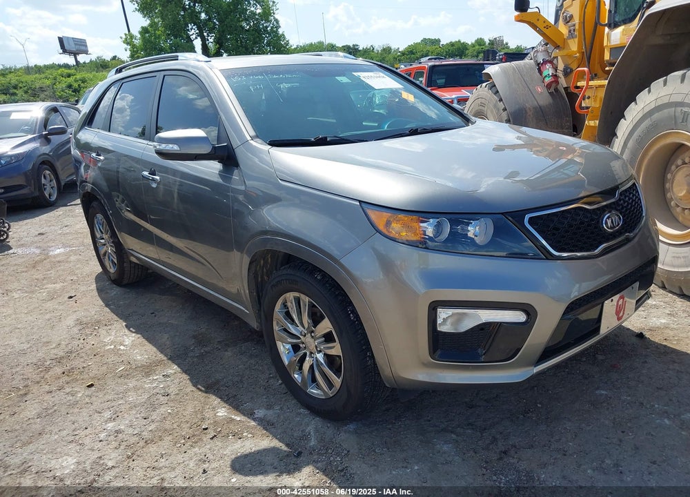 2013 KIA SORENTO SX VIN: 5XYKW4A2XDG331134