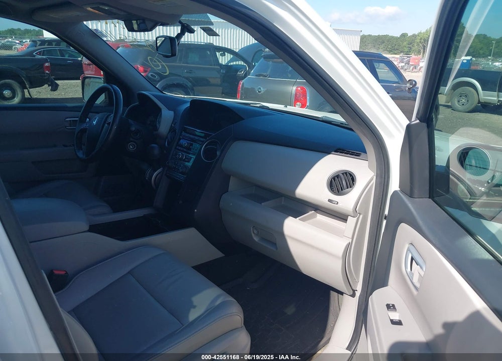 2014 HONDA PILOT VIN: 5FNYF3H59EB025085