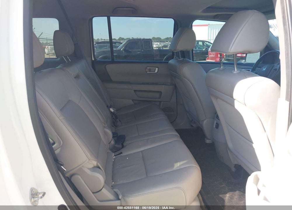 2014 HONDA PILOT VIN: 5FNYF3H59EB025085