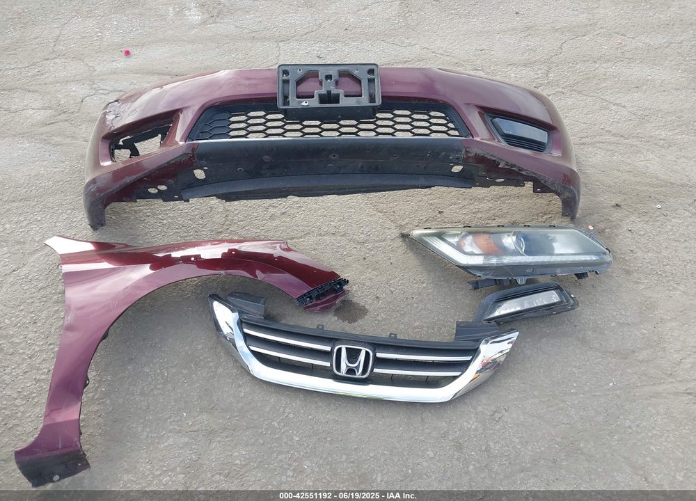 2015 HONDA ACCORD VIN: 1HGCR2F51FA123537