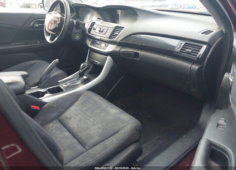2015 HONDA ACCORD VIN: 1HGCR2F51FA123537