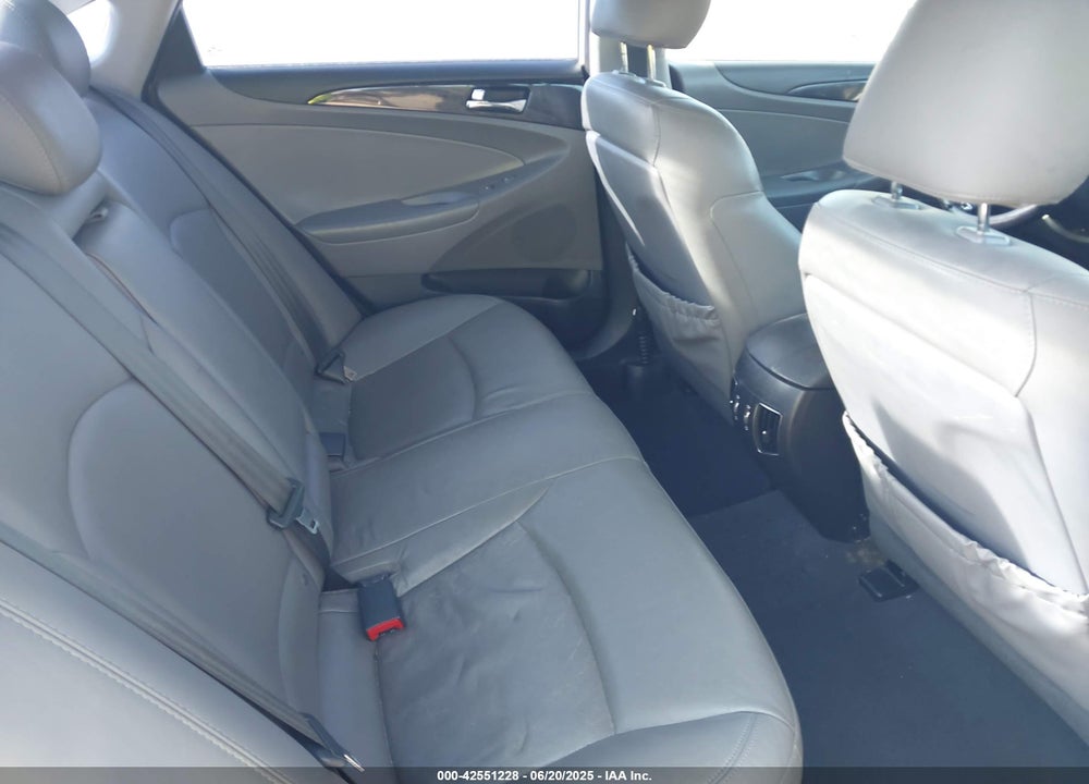 2013 HYUNDAI SONATA VIN: 5NPEC4AC7DH517687