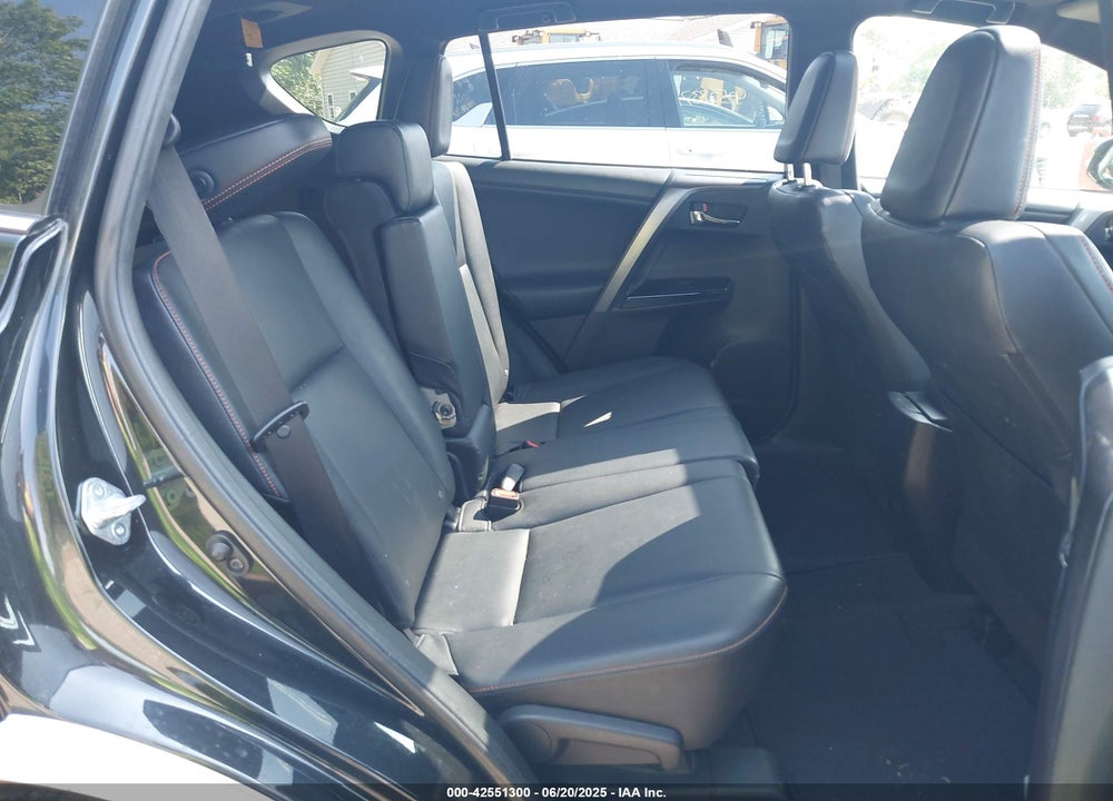 2016 TOYOTA RAV4 VIN: JTMJFREV2GJ089599