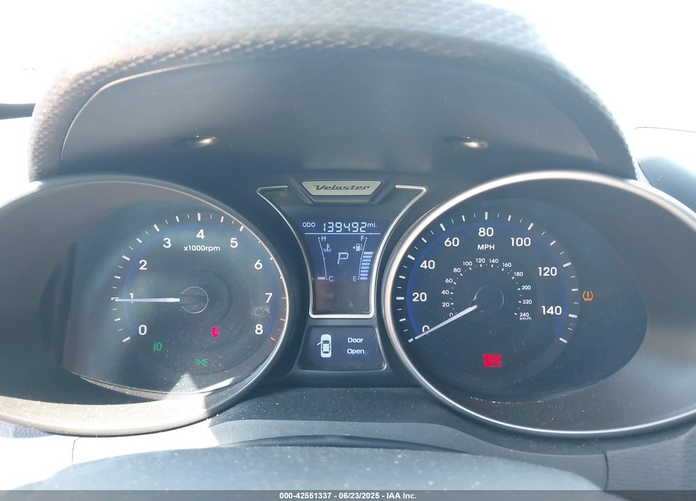 2014 HYUNDAI VELOSTER VIN: KMHTC6AE1EU192381