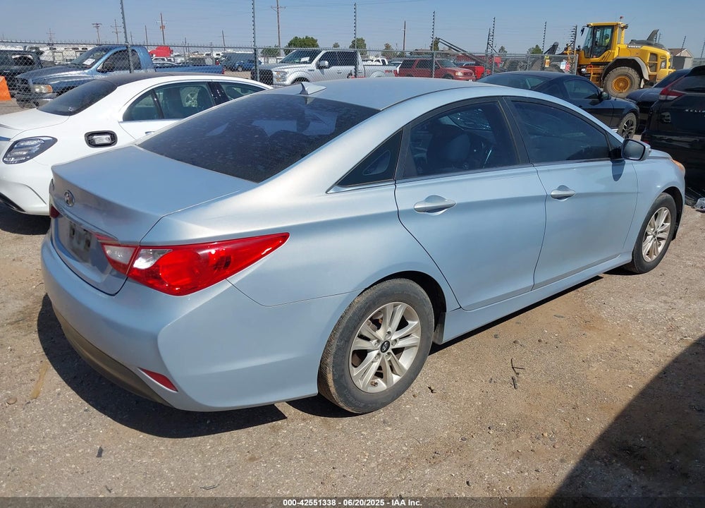 2014 HYUNDAI SONATA VIN: 5NPEB4AC0EH905865