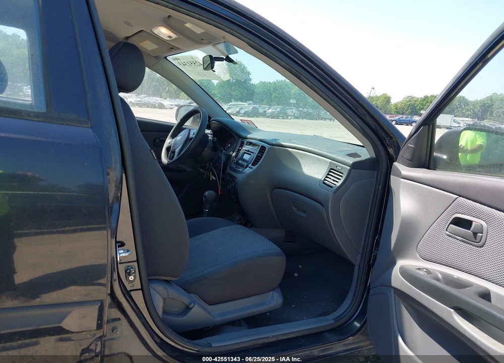2011 KIA RIO VIN: KNADH4A35B6950667
