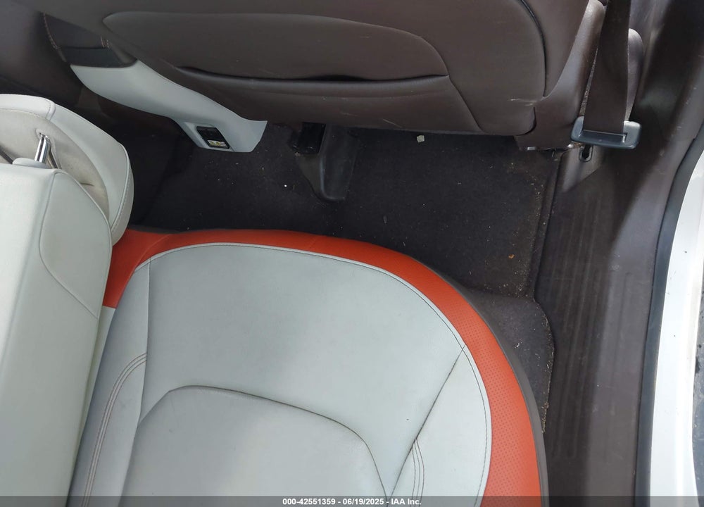 2017 JEEP RENEGADE VIN: ZACCJBDB9HPF13318