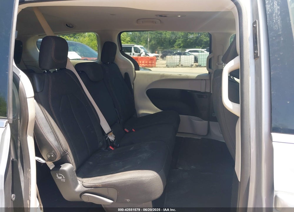 2017 CHRYSLER PACIFICA LX VIN: 2C4RC1CG1HR837189