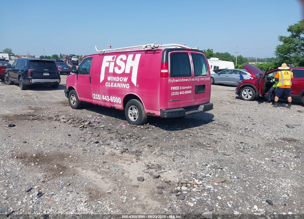 2005 CHEVROLET EXPRESS VIN: 1GCFG15X451110200