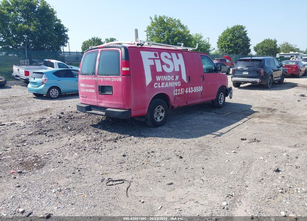 2005 CHEVROLET EXPRESS VIN: 1GCFG15X451110200