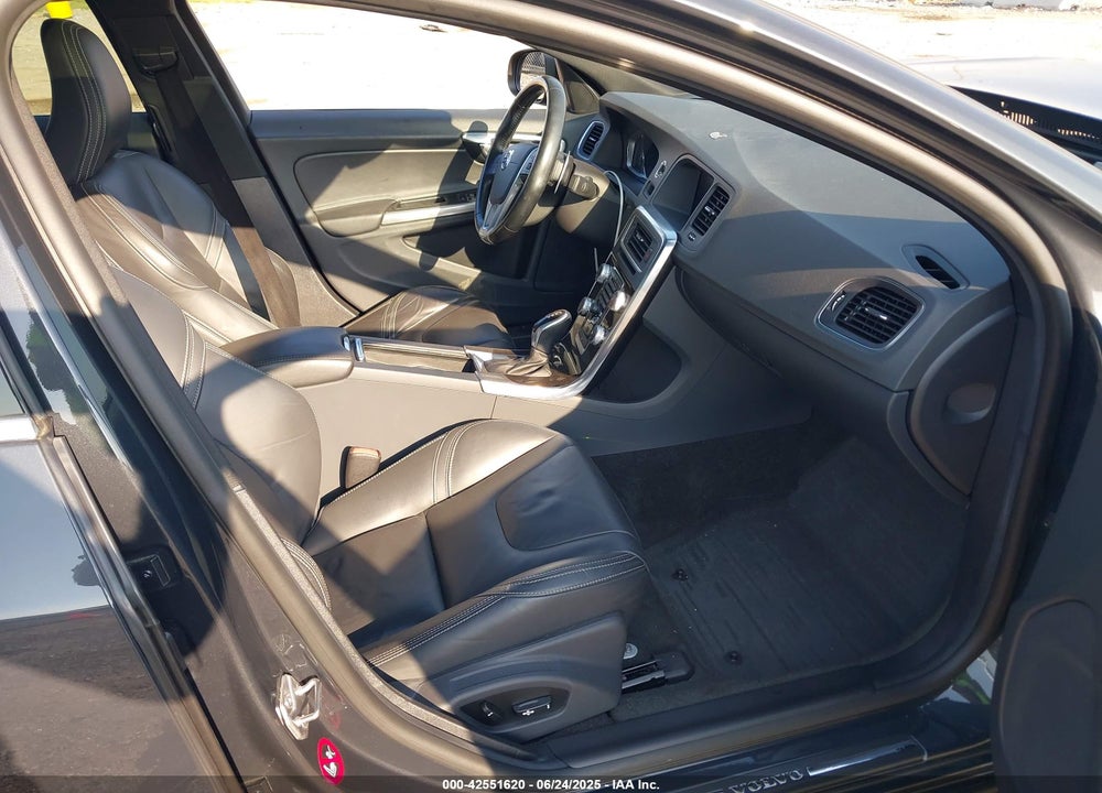 2015 VOLVO S60 T5 PREMIER VIN: YV140MFK7F1347890