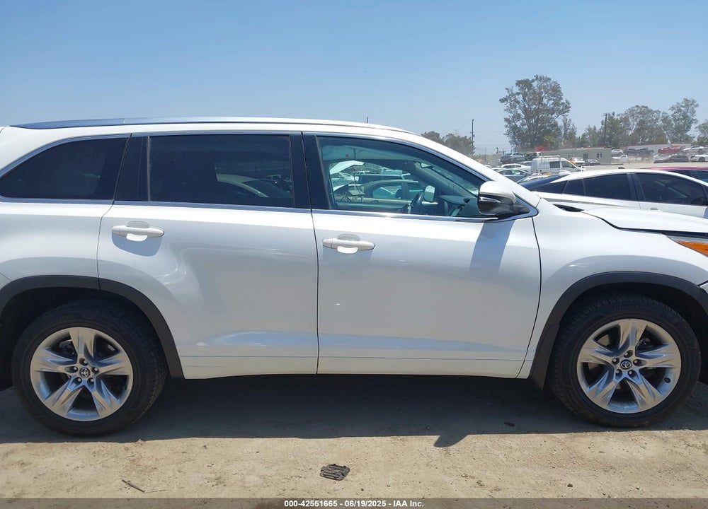 2016 TOYOTA HIGHLANDER VIN: 5TDDKRFH8GS329274