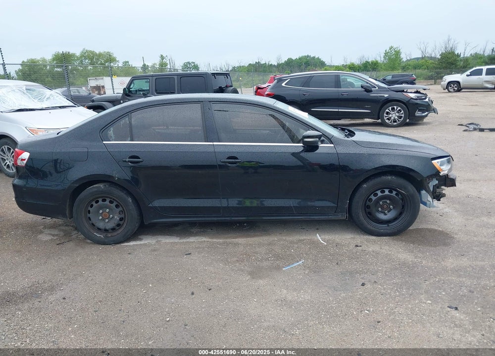 2013 VOLKSWAGEN JETTA 2.5L SE VIN: 3VWDP7AJXDM359918