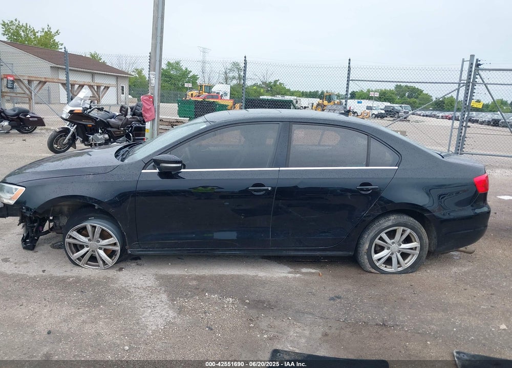 2013 VOLKSWAGEN JETTA 2.5L SE VIN: 3VWDP7AJXDM359918