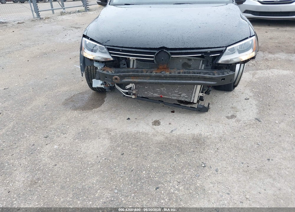2013 VOLKSWAGEN JETTA 2.5L SE VIN: 3VWDP7AJXDM359918
