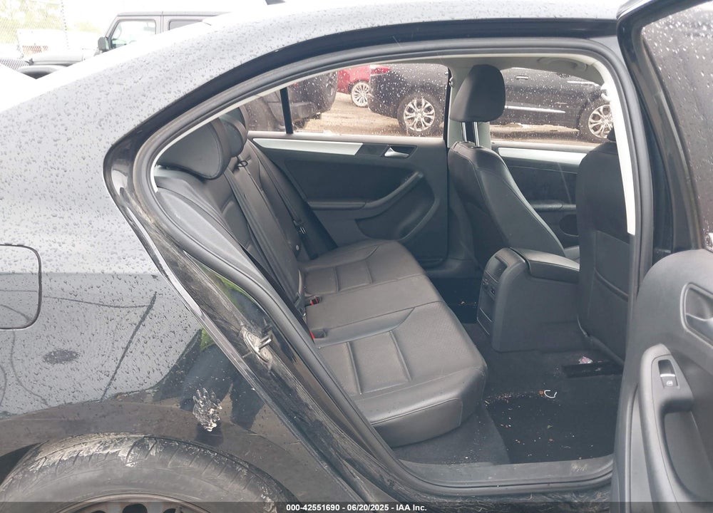 2013 VOLKSWAGEN JETTA 2.5L SE VIN: 3VWDP7AJXDM359918