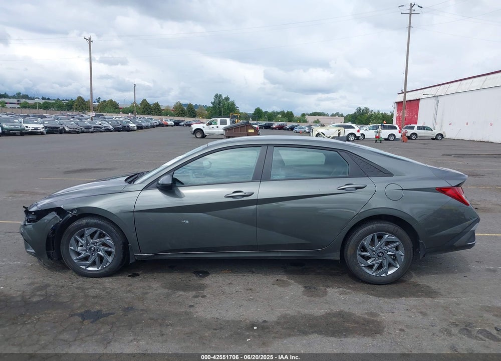 2024 HYUNDAI ELANTRA HYBRID BLUE VIN: KMHLM4DJ9RU120988