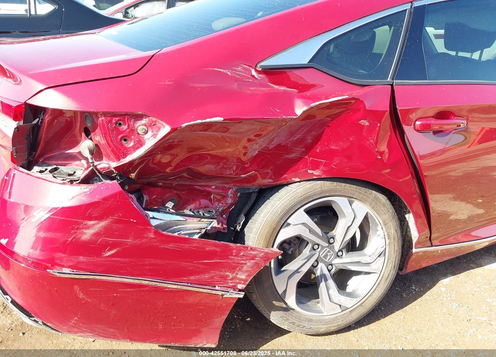 2019 HONDA ACCORD VIN: 1HGCV1F59KA035853