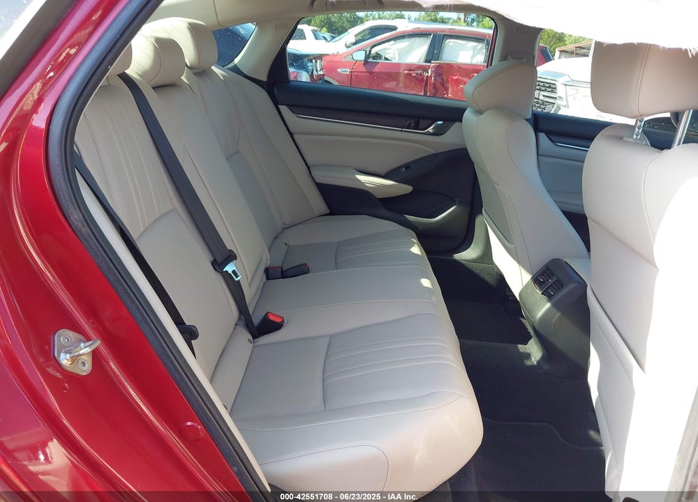 2019 HONDA ACCORD VIN: 1HGCV1F59KA035853