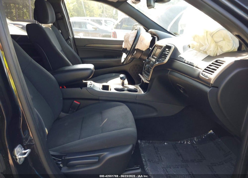 2015 JEEP GRAND CHEROKEE VIN: 1C4RJFAG3FC704252