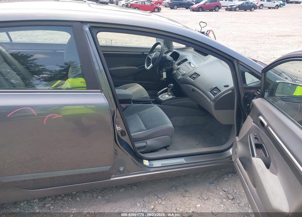 2010 HONDA CIVIC VIN: 19XFA1F84AE067820