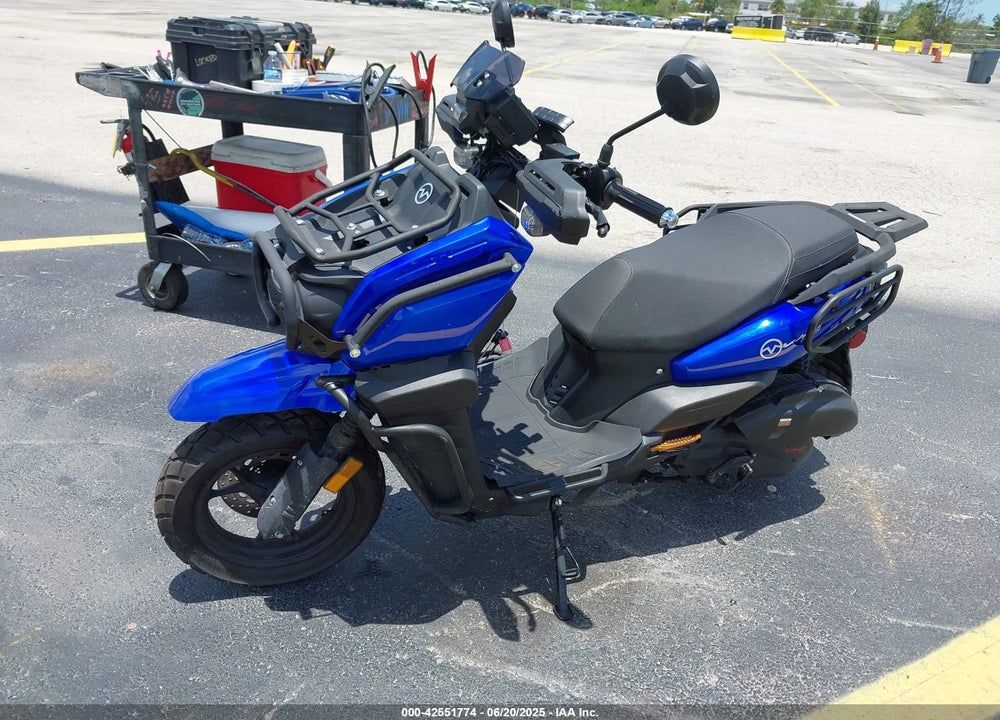 2024 YIBEN 12 SERIES VIN: LYDYCTKH0R1500894