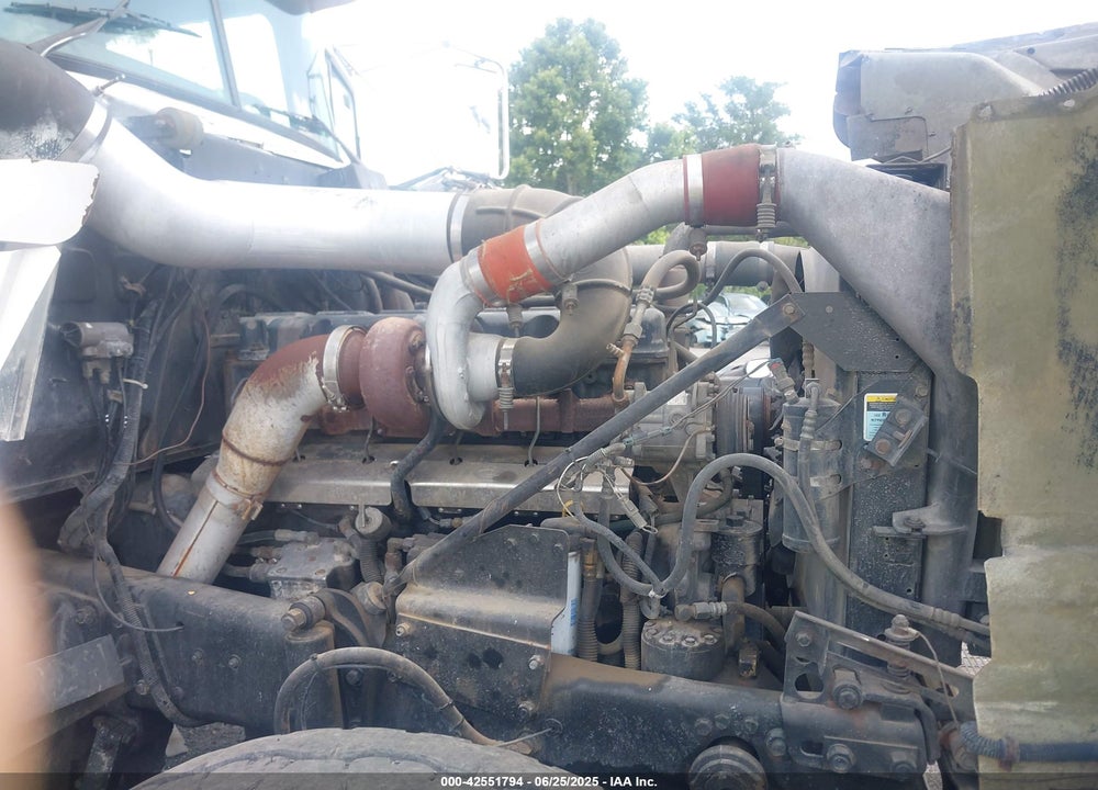 2001 MACK 600 RD600 VIN: 1M2P264C91M033567