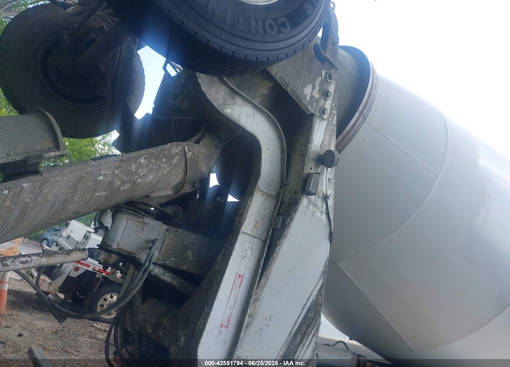 2001 MACK 600 RD600 VIN: 1M2P264C91M033567