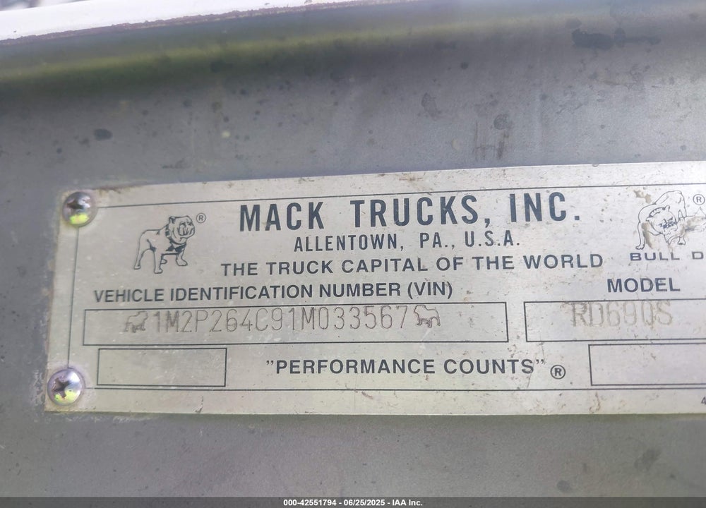 2001 MACK 600 RD600 VIN: 1M2P264C91M033567
