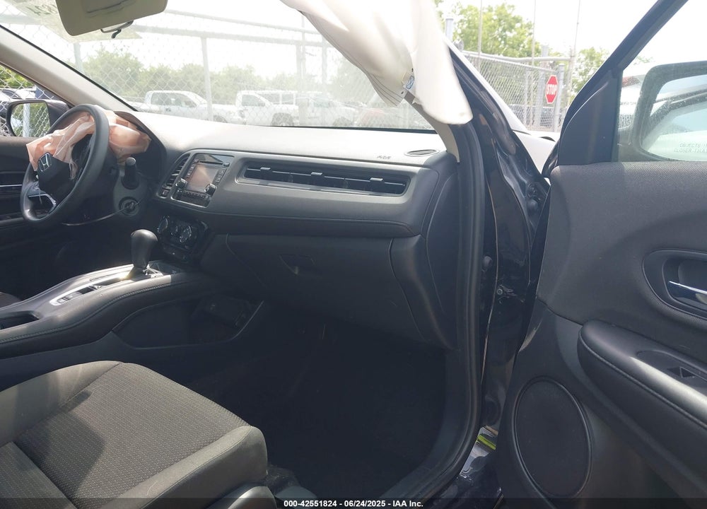 2022 HONDA HR-V VIN: 3CZRU6H38NM759300