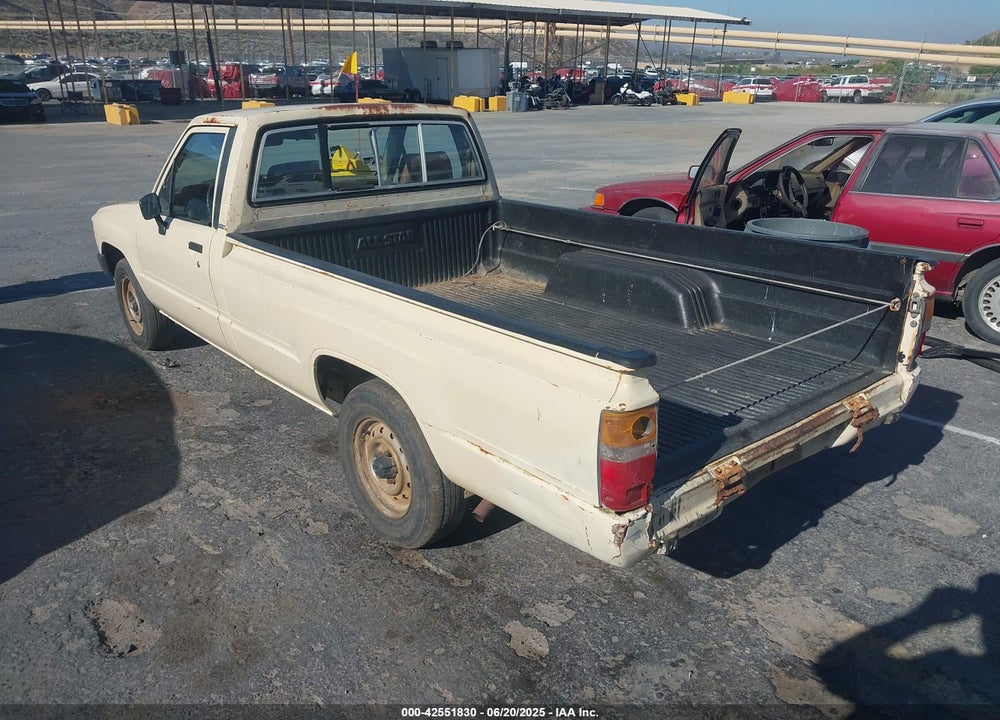 1985 TOYOTA PICKUP 1/2 TON RN55 DLX VIN: JT4RN55D7F0106536